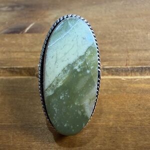Vintage Style Genuine Green Lace Agate  Statement Ring Size 7 Silver 925 Plated